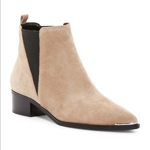 Marc Fisher Ltd Yale Boot
